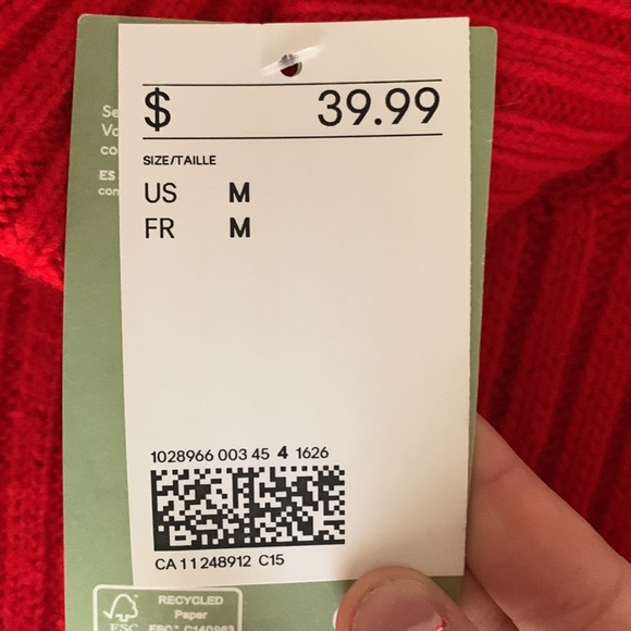 New with tags, H&M Red turtle neck sweater. - Picture 2 of 4